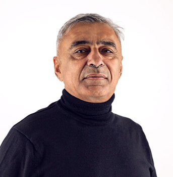 Dr Anwar Hussain