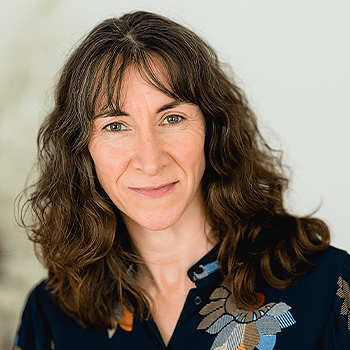 Dr Donna Hutchinson