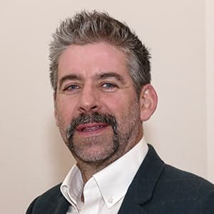 Mr Neil Davidson, Orthopaedics, Spinal Surgery