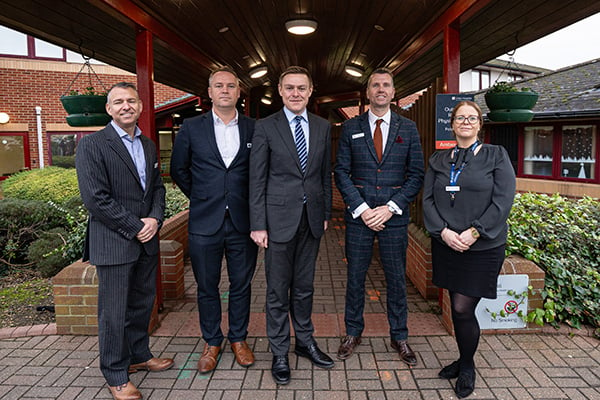 Will Quince MP visits Oaks Hospital to see high quality healthcare in action